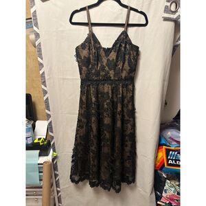 Dress The Population Tahani Floral Embroidered Fit & Flare Midi Dress Size Small